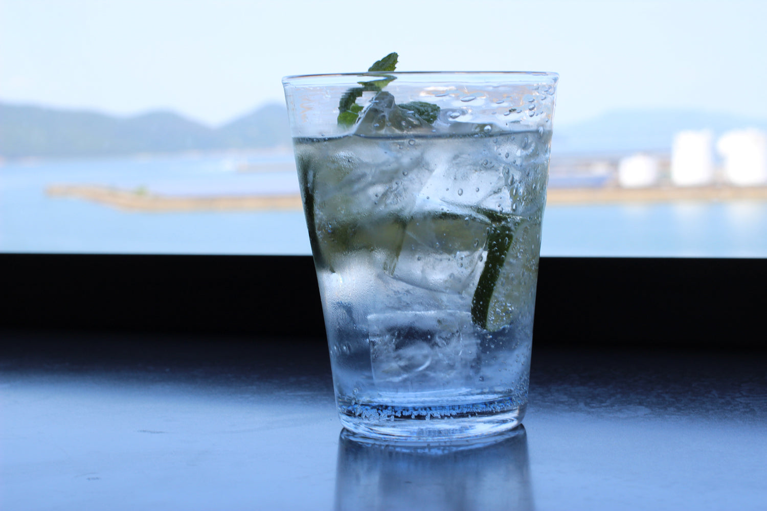 硝子作家 杉山利恵 Aji Glass 幸せの蒼いとりさん | kitahama blue stories