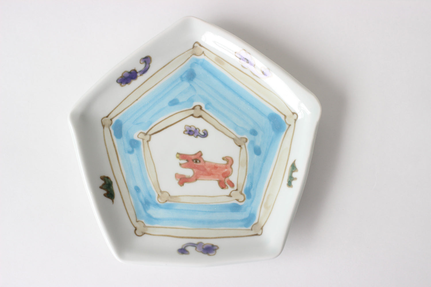 色絵　隅入角皿　5枚 杉浦綾26 色絵動物紋 五角小皿 – kitahama blue stories