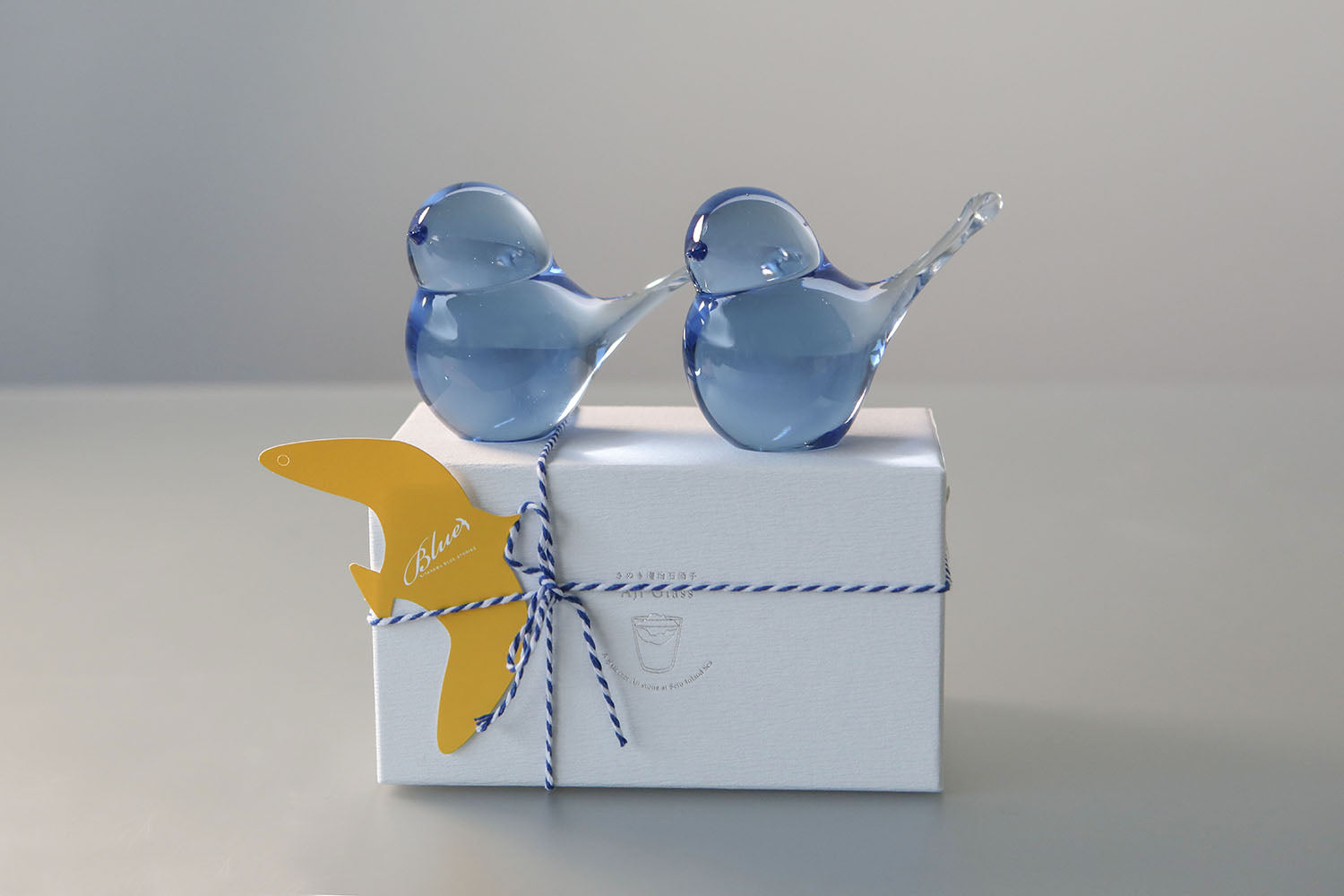 硝子作家 杉山利恵 Aji Glass 幸せの蒼いとりさん | kitahama blue stories