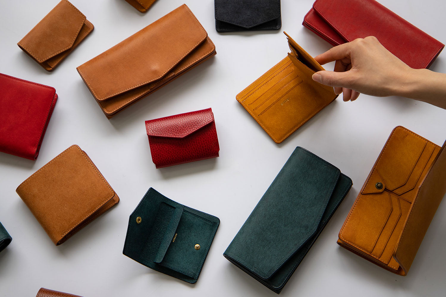 【美品】entoan マスタード half wallet ハーフウォレット half wallet(マスタード) | entoan web store