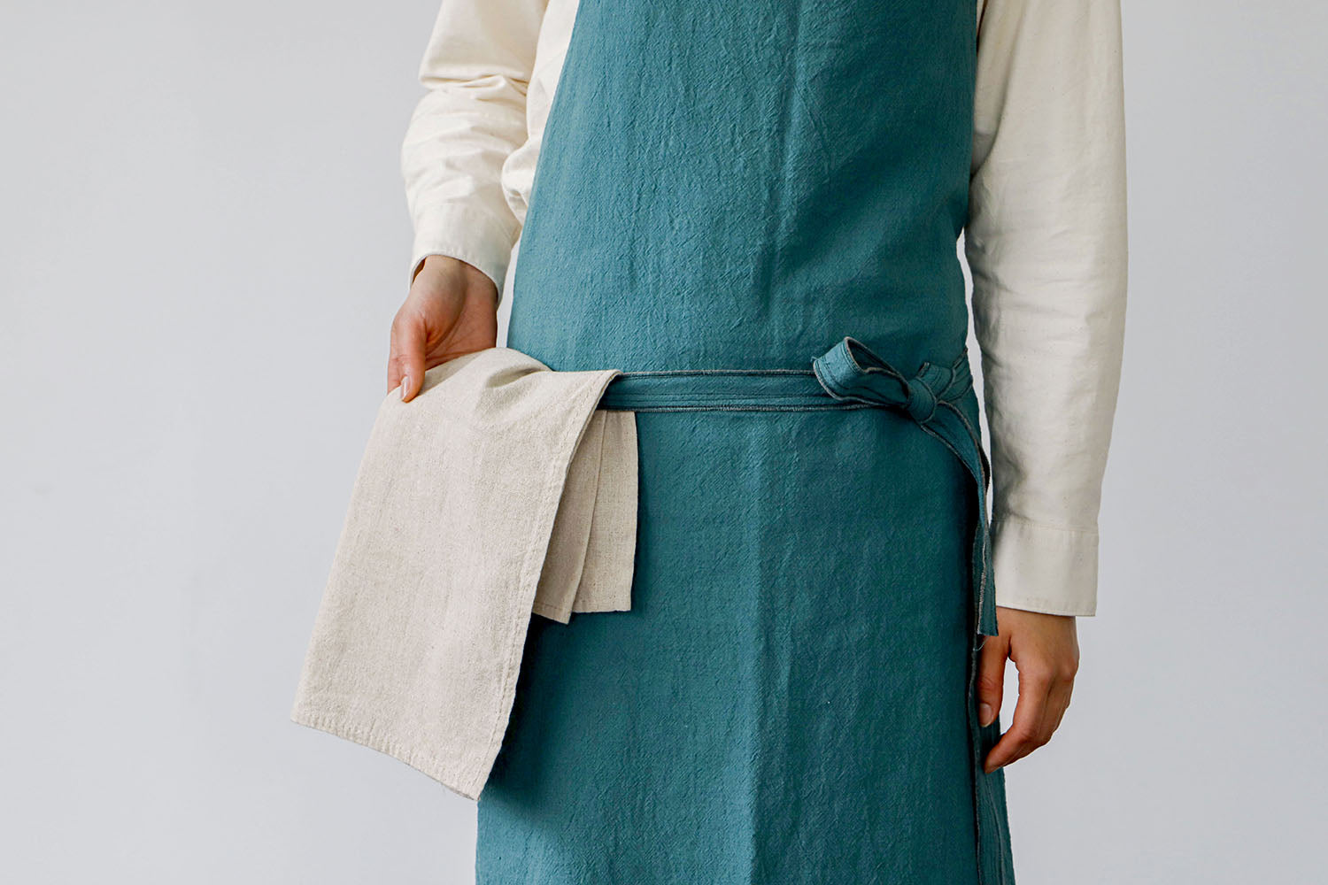 被布エプロン　さくらブルー 楽天市場】かぶり エプロン（和服｜キッズファッション